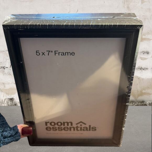 Room Essentials NWT Traditional Picture Frames Black Set of 3 - Picture 4 of 4